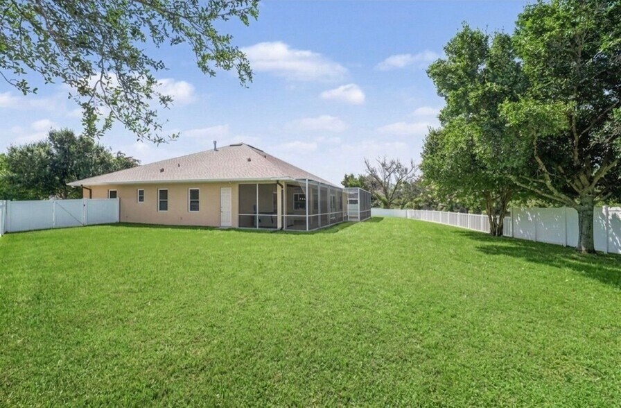 Building Photo - 2934 Tuscarora Ct