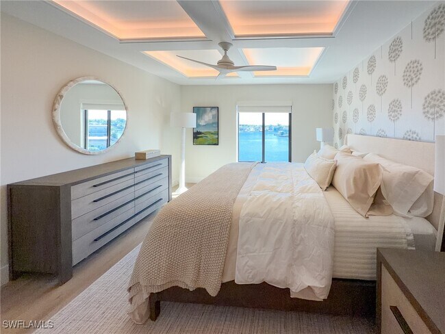 Building Photo - 3430 Gulf Shore Blvd N