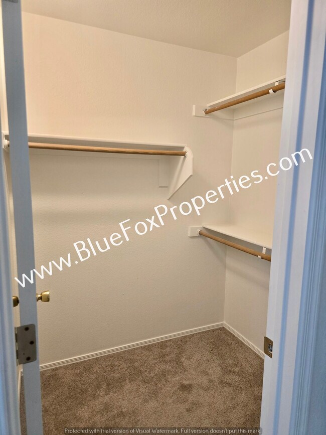 Building Photo - 6006 S Mogollon Dr