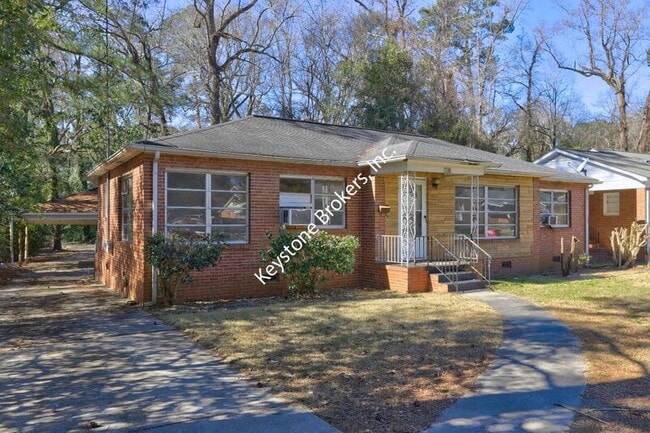 Primary Photo - 1169 Lamont St