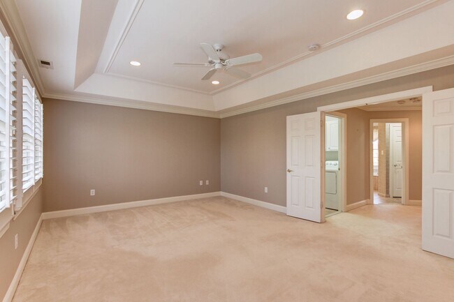 Building Photo - Lovely and Sought After Home for Rent in t...