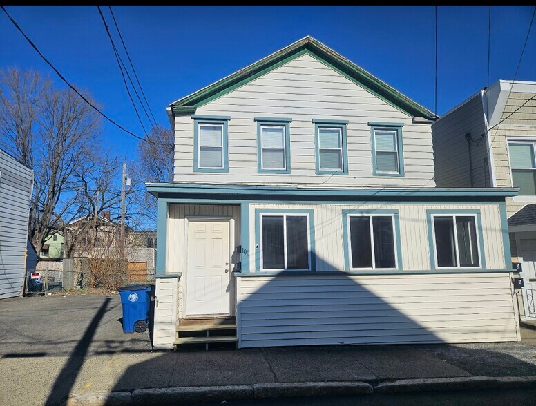 Primary Photo - 100 Lancaster St