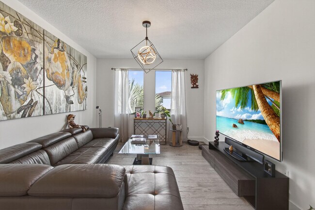 Building Photo - 17222 Blue Bayou Dr
