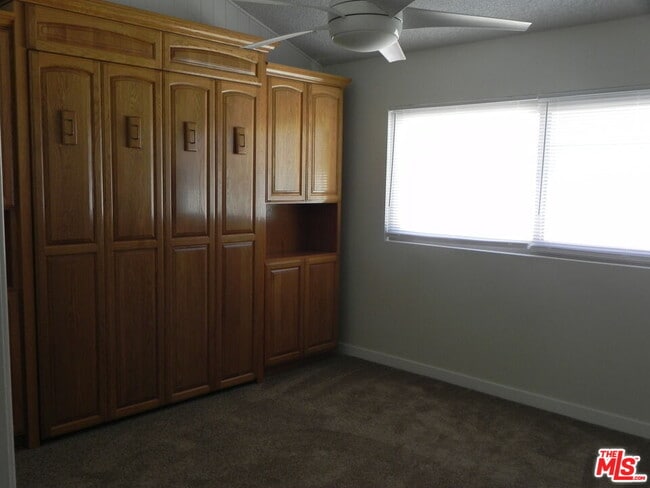 Building Photo - 879 Coriander Dr