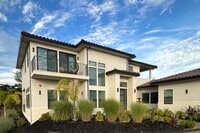 Building Photo - 770 Tyler Dr