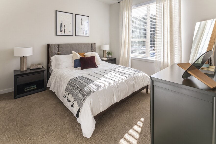 Building Photo - Bainbridge Cabin Branch