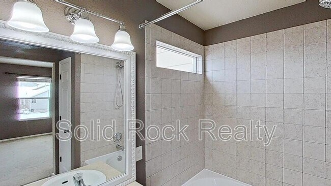 Building Photo - 4642 Crow Creek Dr