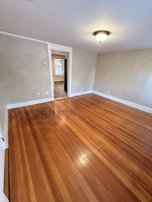 Building Photo - 187 Beach St