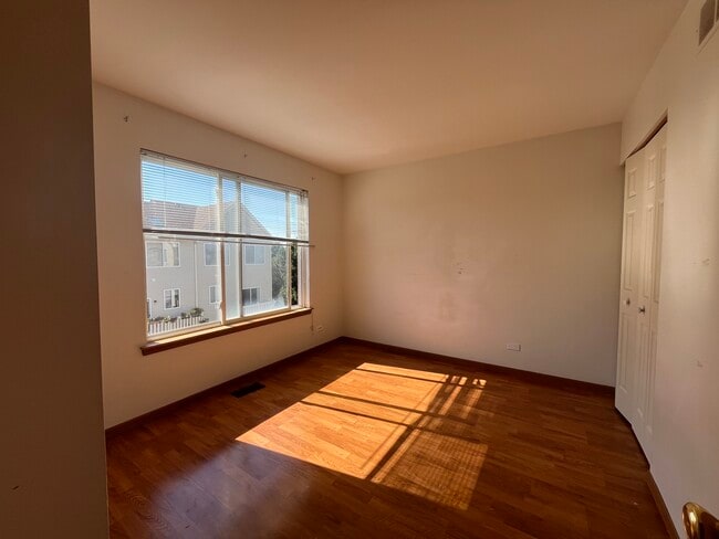 Building Photo - 1603 Superior Ct