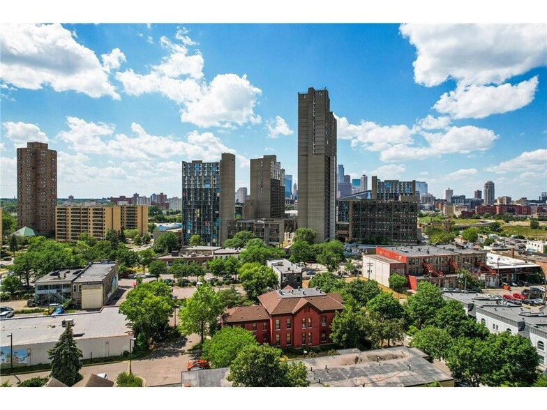Neighborhood view - 524 20th Ave S