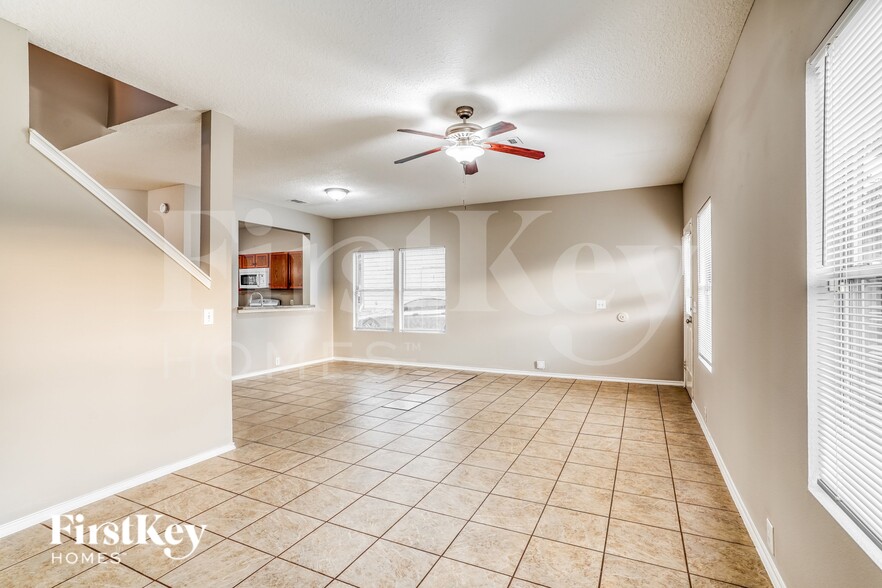 Building Photo - 6331 Scotchwood Dr