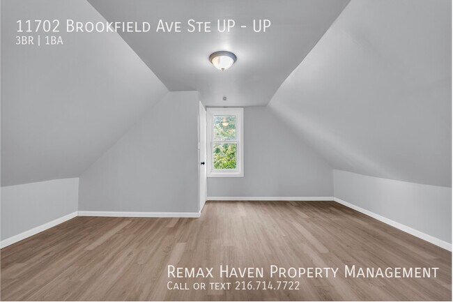 Building Photo - 11702 Brookfield Ave