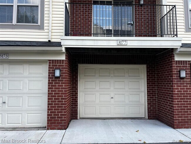 Building Photo - 3177 Newbury Pl