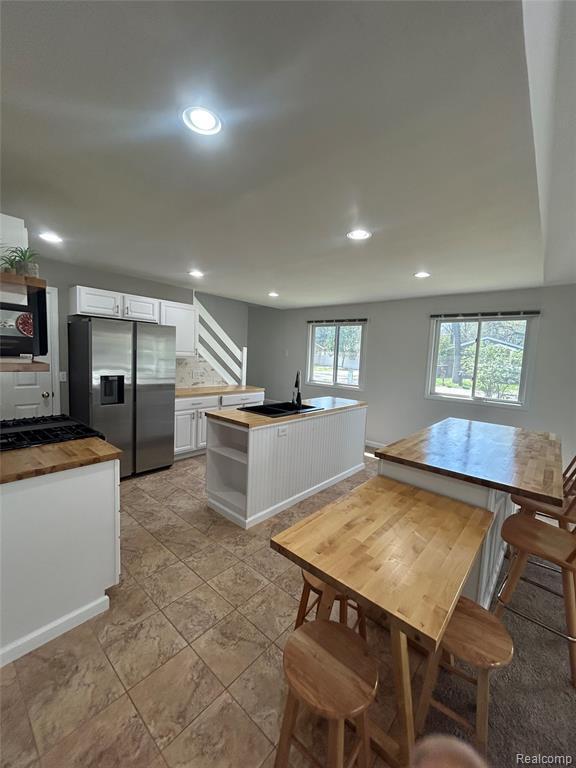 Building Photo - 3165 Chenoa St