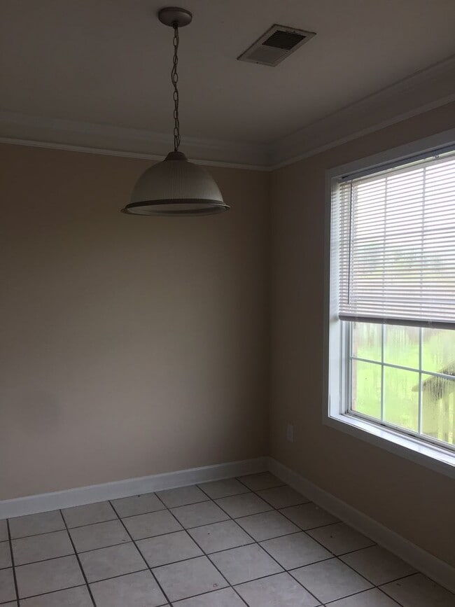 Building Photo - Coming Soon 3 bedroom 2 bath