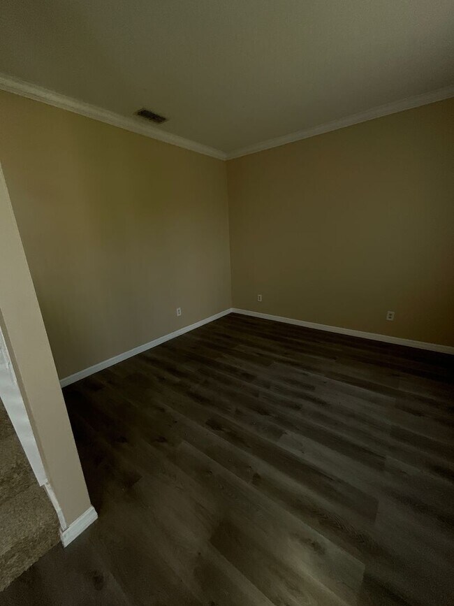 Building Photo - Beautiful Corner Lot