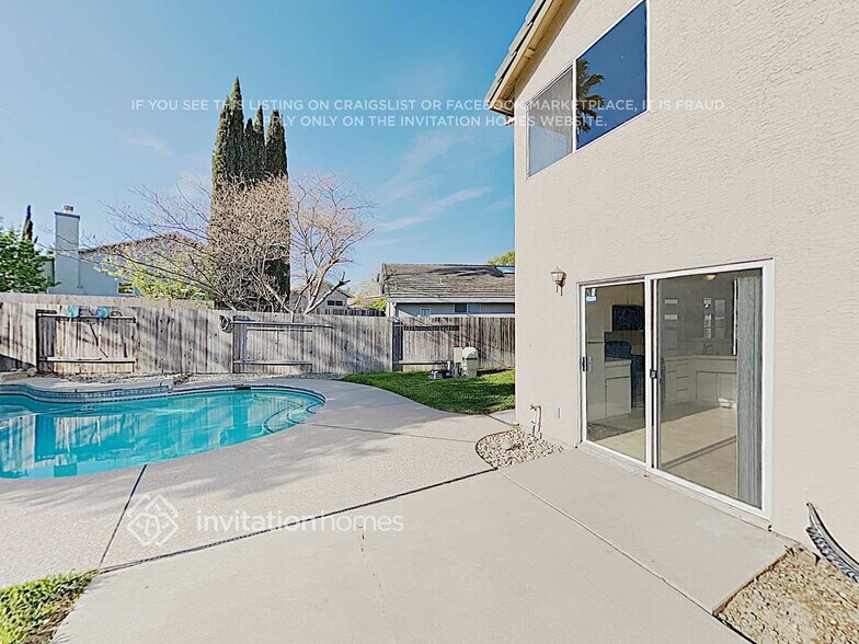 Building Photo - 8622 Aspen Ridge Ct