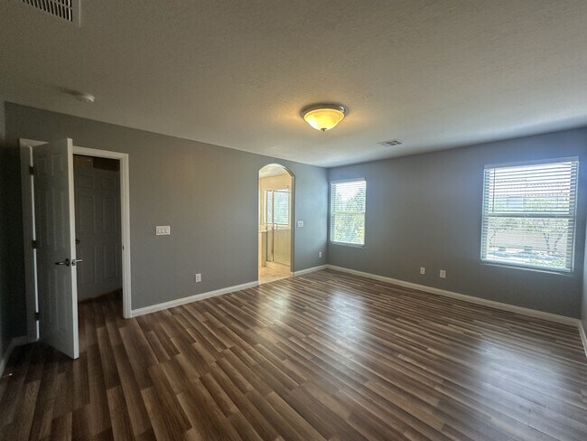 Building Photo - 8977 Melridge Rd