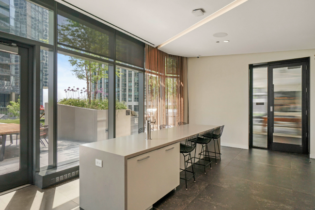 Building Photo - 454 E Wacker Dr