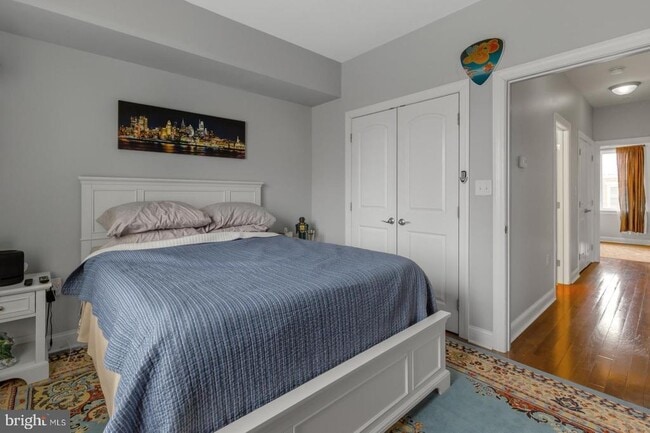 Building Photo - 2524 Sepviva St