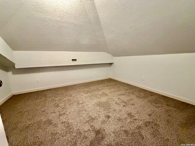 Building Photo - 1513 Winding Creek Trail