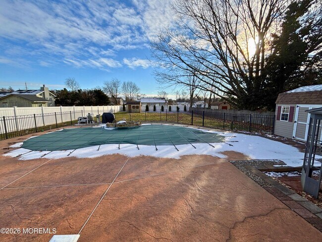 Building Photo - 16 Maryland Ave