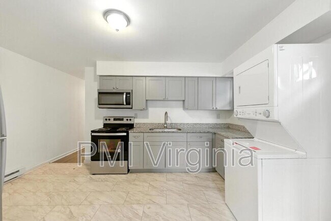Building Photo - 3237 Verdun Ave