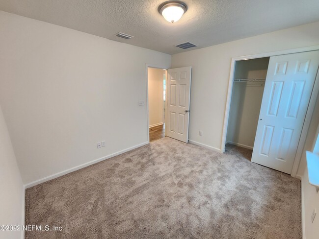 Building Photo - 3035 Lucille Ln