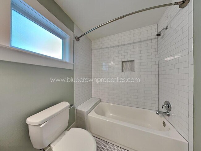 Building Photo - 5536 Tremont St