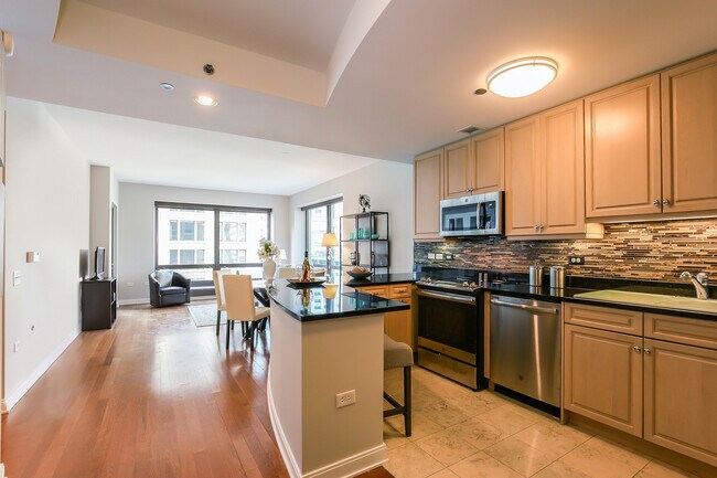 Building Photo - 130 N Garland Ct