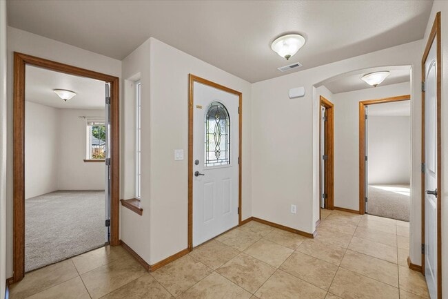 Building Photo - 1041 Compton Way