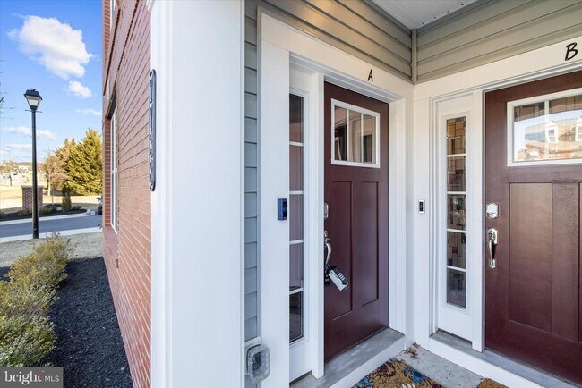 Building Photo - 7738 Port Capital Dr