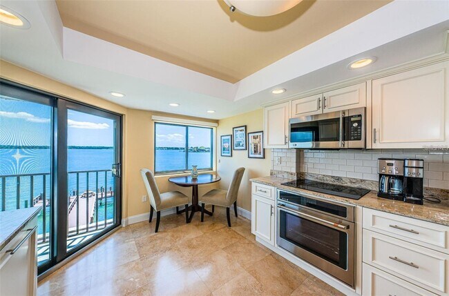 Building Photo - 240 Sand Key Estates Dr