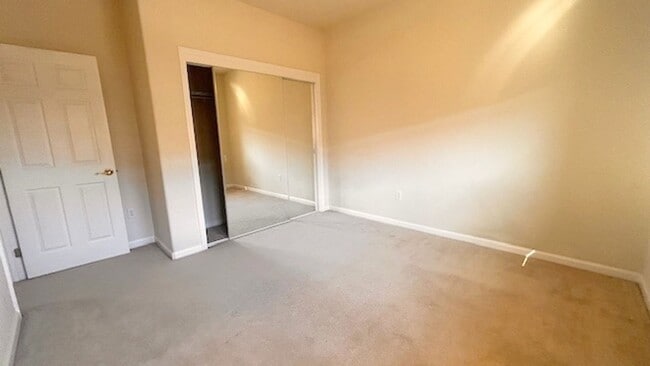 Building Photo - The Courtyards at Dublin Ranch Stunning Townhouse 3BD/2.5BA Spacious Floor Plan