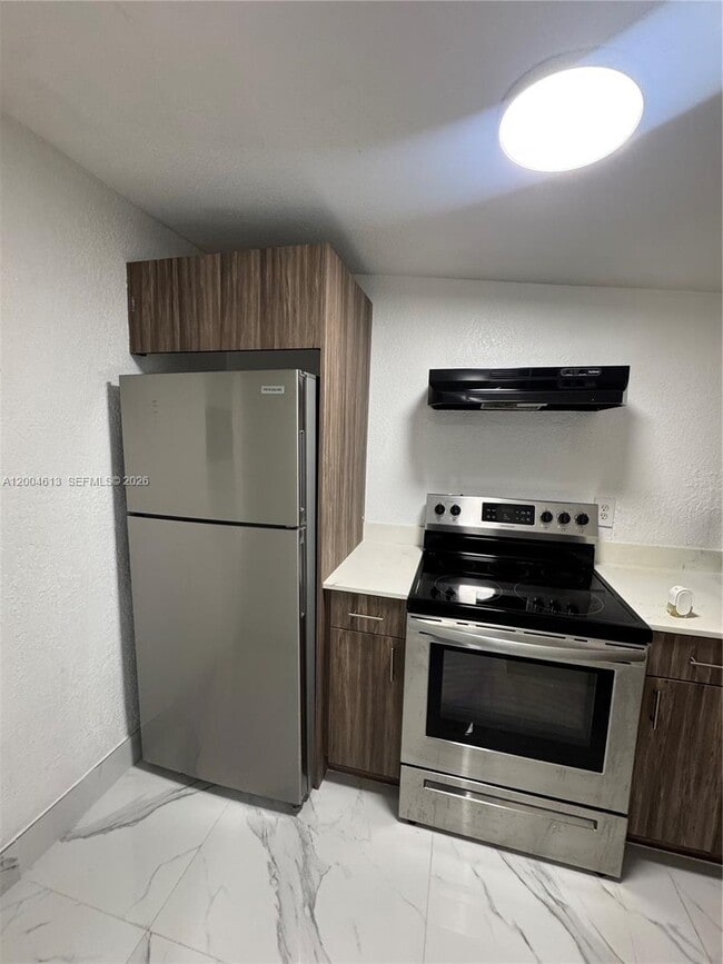 Building Photo - 2796 SW 34th Ct