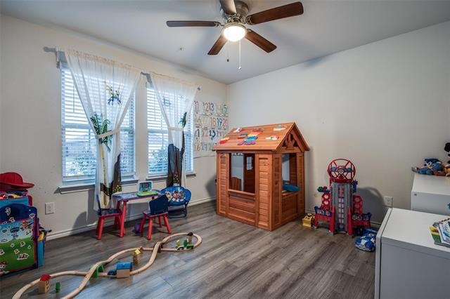 Building Photo - 1829 Strongbark Dr