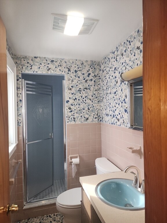 Building Photo - 64 Francis St