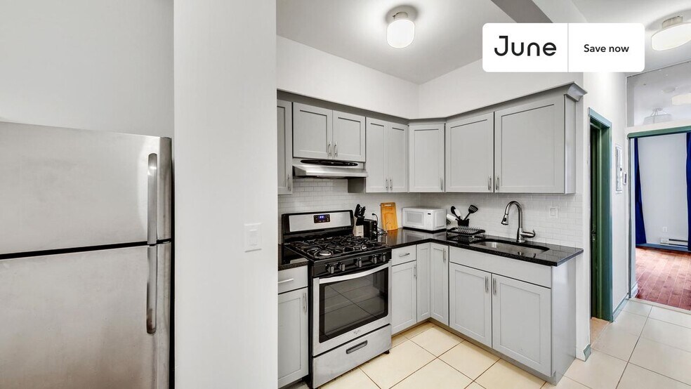 Building Photo - 2028 Second Avenue