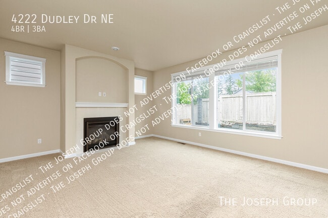 Building Photo - 4222 Dudley Dr NE