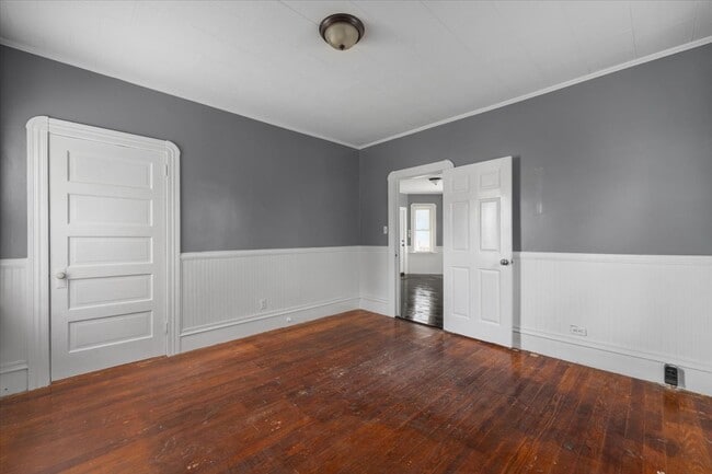 Building Photo - 646 Birch St