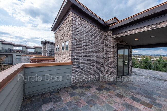 Building Photo - 1199 Huff Rd NW