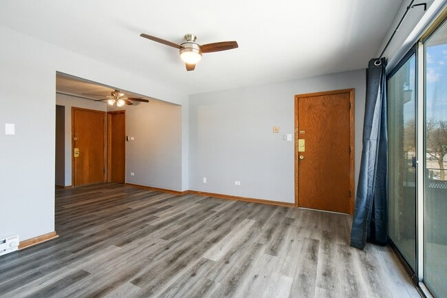 Building Photo - 11934 S Ridgeway Ave