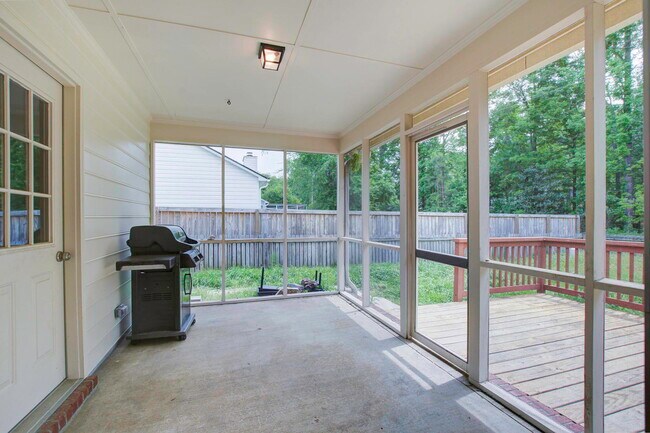 Building Photo - 442 Indigo Rd