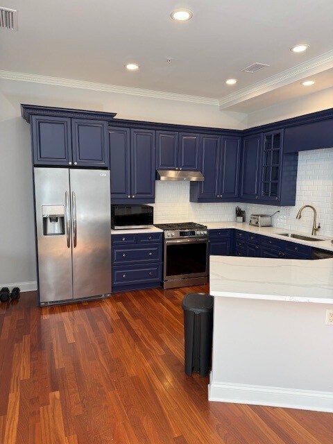 Building Photo - 414 E Bay St