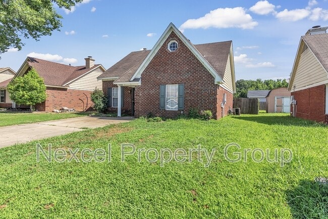 Building Photo - 2932 Churchwell Dr