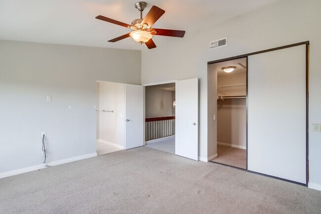 Building Photo - **Available Now*** Encinitas,  4 bedroom, 2.5 bathroom with 2 car garage***