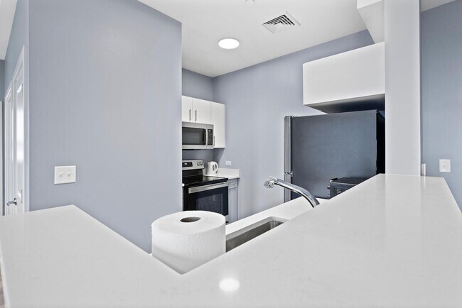 Building Photo - 30 Beacham St