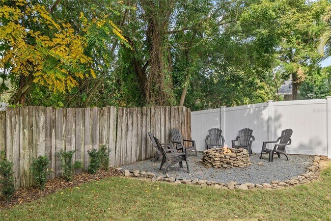 Building Photo - 1410 Osceola Ct