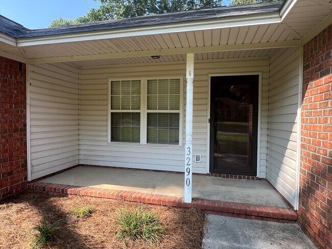 Building Photo - 3290 Valencia Dr