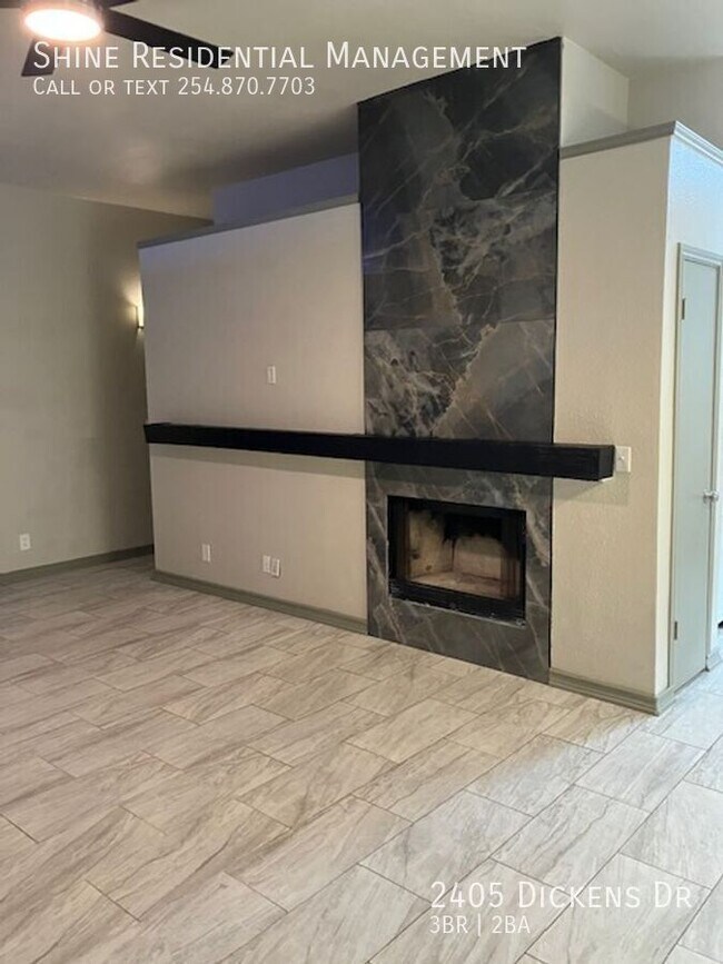 Building Photo - 2405 Dickens Dr